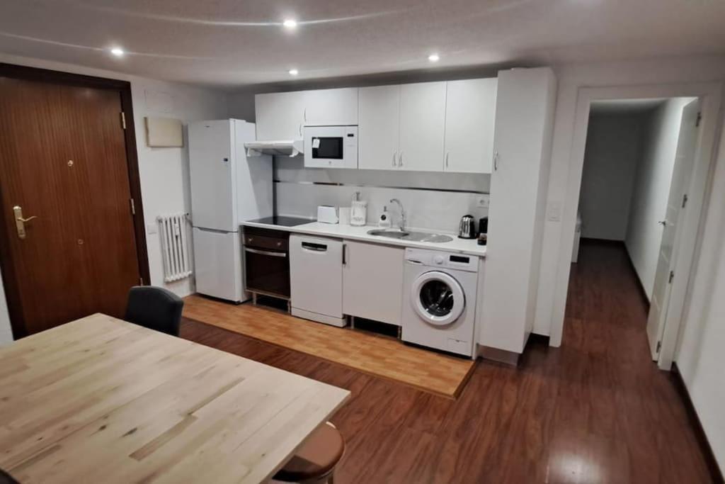 Appartement Piso Nuevo Centro Doctor Casal à Oviede Extérieur photo